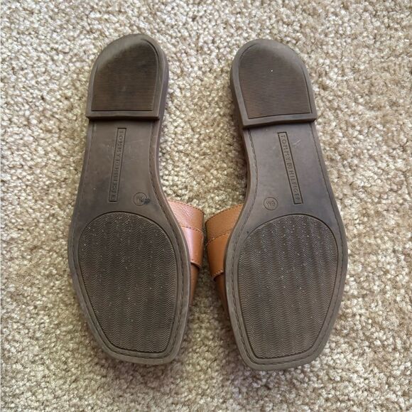 Tommy Hilfiger Brown Leather Slides Women’s Size 6 - Picture 4 of 4